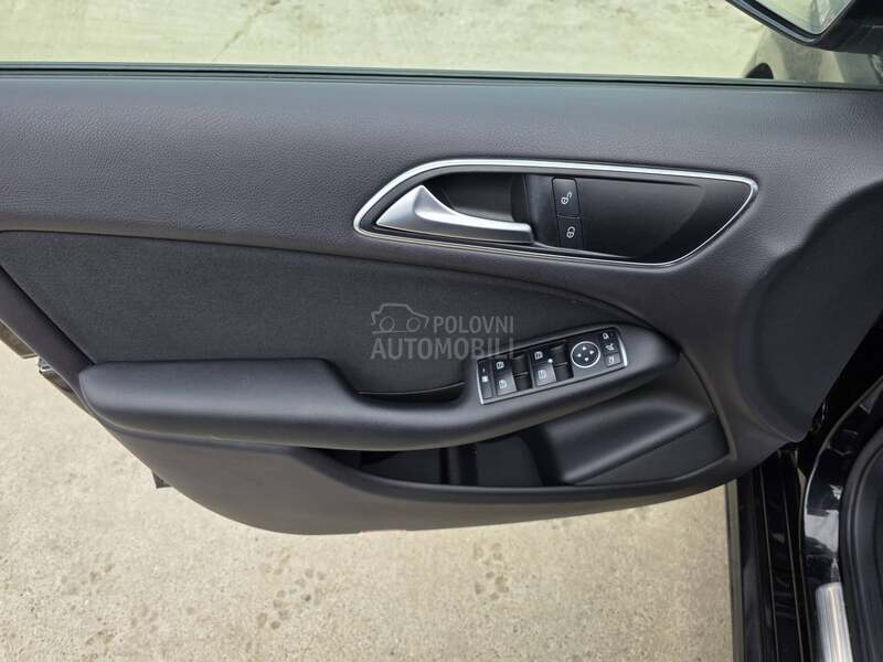Mercedes Benz B 180 1.5 DCI N.A.V.I