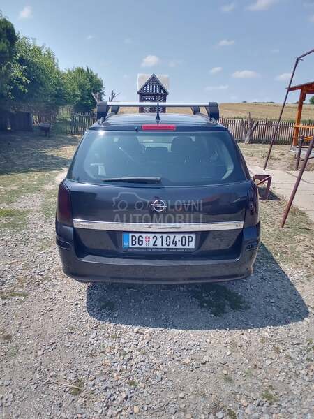 Opel Astra H 1,6 8v