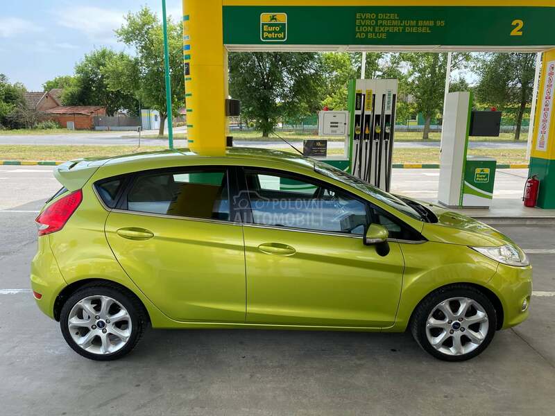 Ford Fiesta TITANIUM.SWIS.NOVA