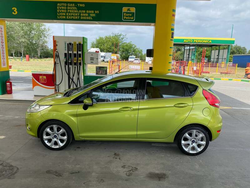 Ford Fiesta TITANIUM.SWIS.NOVA