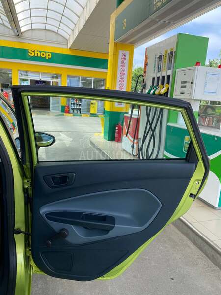 Ford Fiesta TITANIUM.SWIS.NOVA