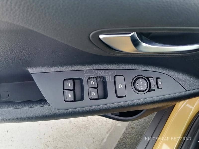 Kia Stonic 1.2 LX URBAN M/T