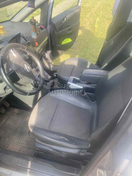 Opel Zafira 1.9CDTI