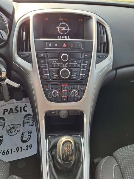 Opel Astra J 1,7 cdti