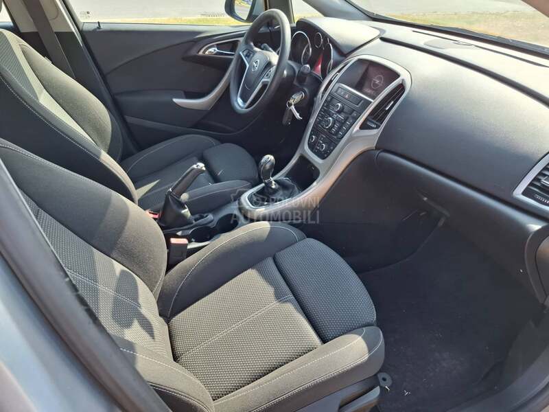 Opel Astra J 1,7 cdti