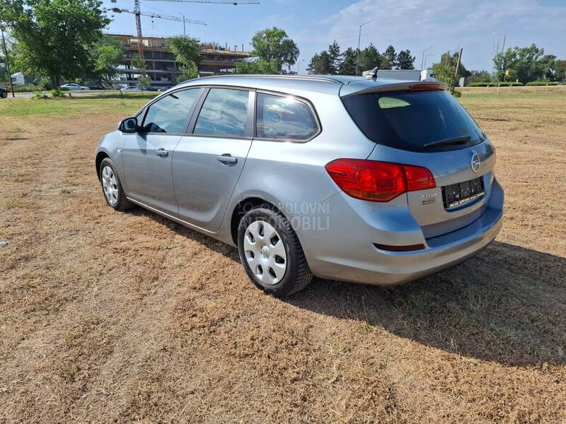 Opel Astra J 1,7 cdti