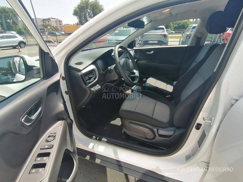 Kia Stonic 1.2 LX URBAN M/T