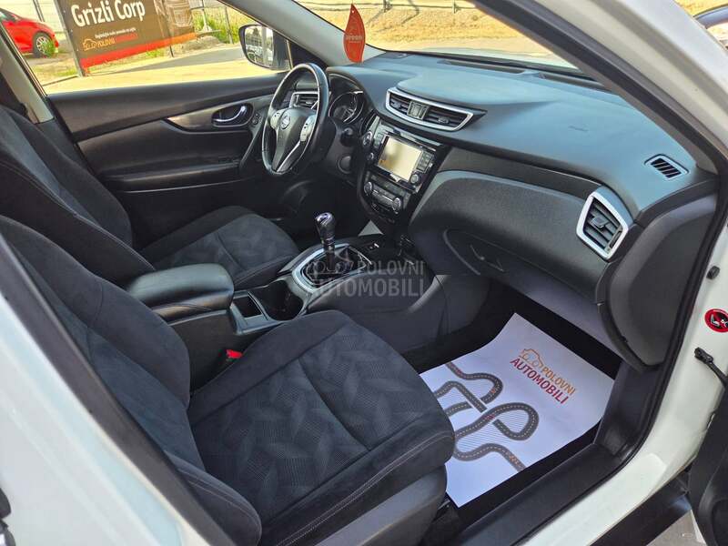 Nissan X-Trail TEKNA/360/LED/NAV