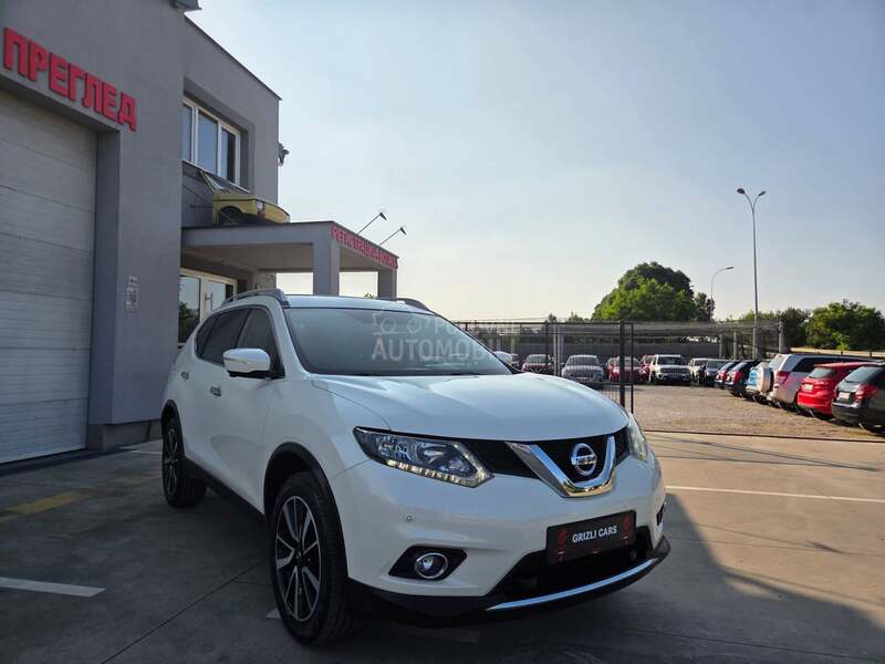 Nissan X-Trail TEKNA/360/LED/NAV