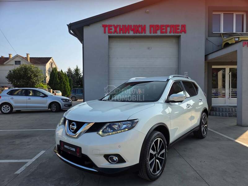 Nissan X-Trail TEKNA/360/LED/NAV