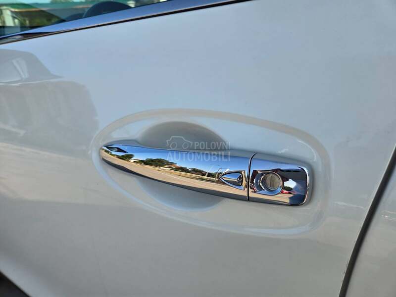 Nissan X-Trail TEKNA/360/LED/NAV