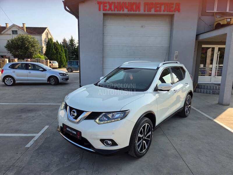 Nissan X-Trail TEKNA/360/LED/NAV