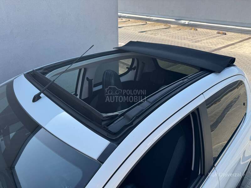 Peugeot 108 VTi 72 Matik