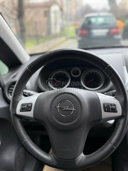 Opel Corsa D 1.3 cdti