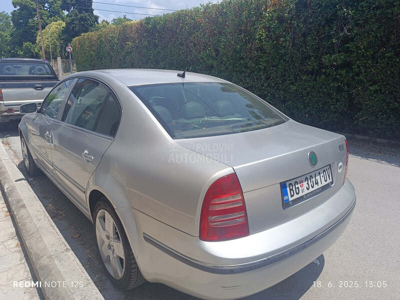 Škoda Superb 