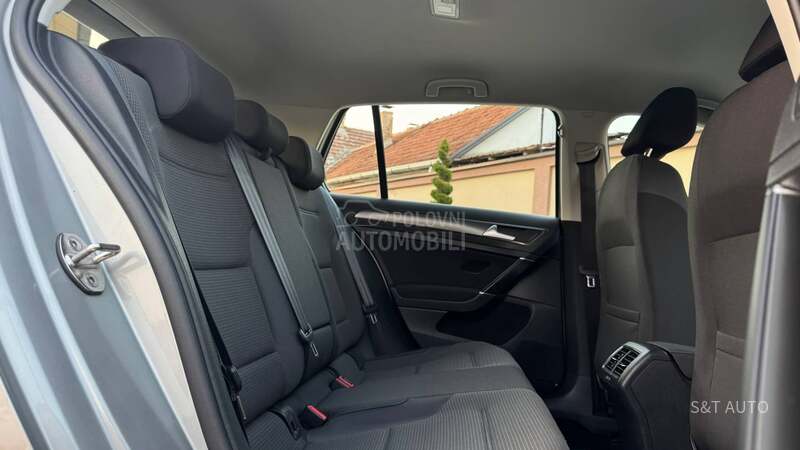 Volkswagen Golf 7 1.5 TGI/DSG/F.U.L