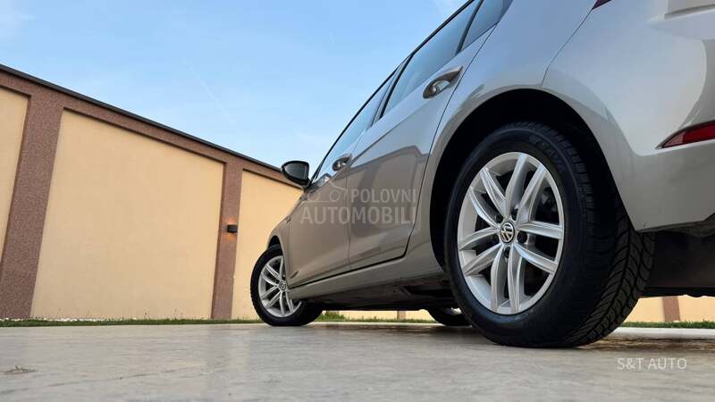 Volkswagen Golf 7 1.5 TGI/DSG/F.U.L