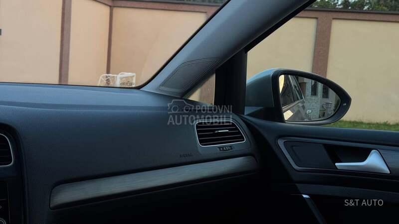 Volkswagen Golf 7 1.5 TGI/DSG/F.U.L