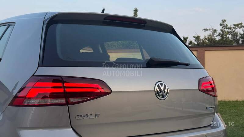 Volkswagen Golf 7 1.5 TGI/DSG/F.U.L