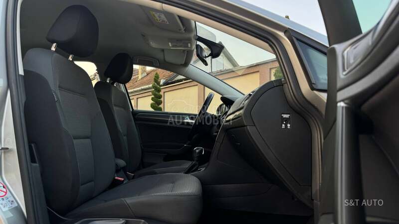 Volkswagen Golf 7 1.5 TGI/DSG/F.U.L