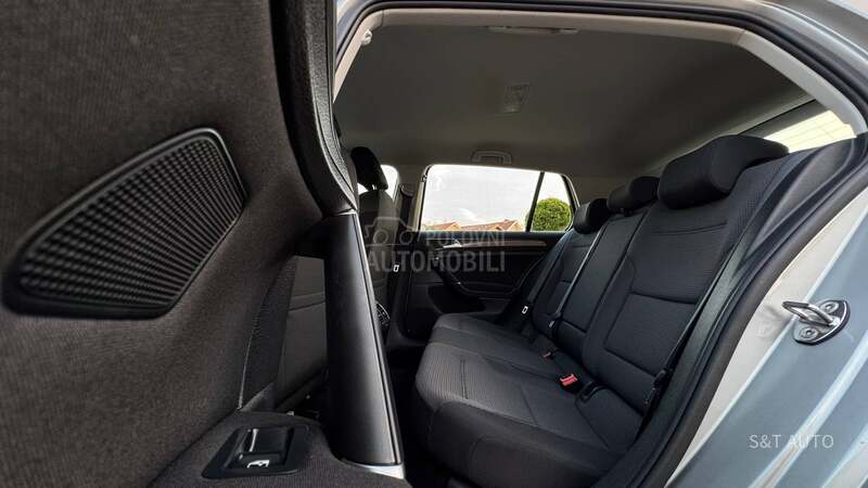 Volkswagen Golf 7 1.5 TGI/DSG/F.U.L