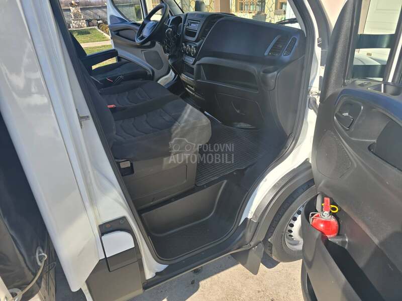 Iveco Daily CERADA  5M  JASTUCI  NOVV