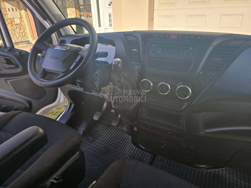 Iveco Daily CERADA  5M  JASTUCI  NOVV