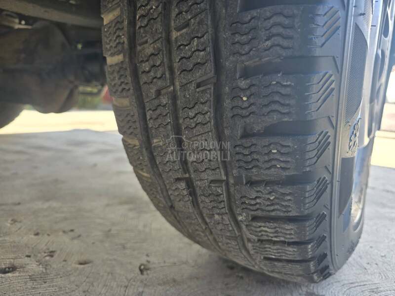 Iveco Daily CERADA  5M  JASTUCI  NOVV
