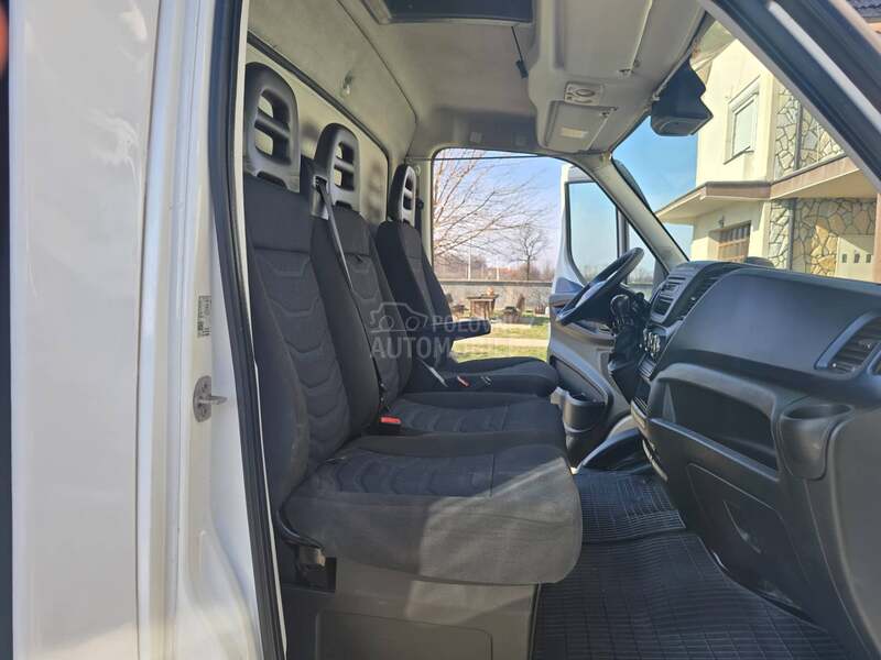 Iveco Daily CERADA  5M  JASTUCI  NOVV