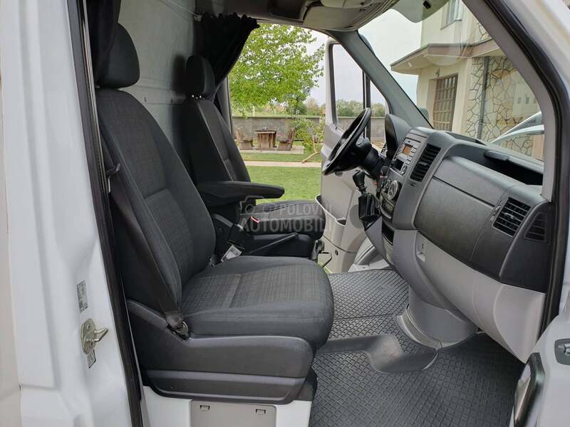 Mercedes Benz Sprinter RAMPA 316ROL CERADA NOV