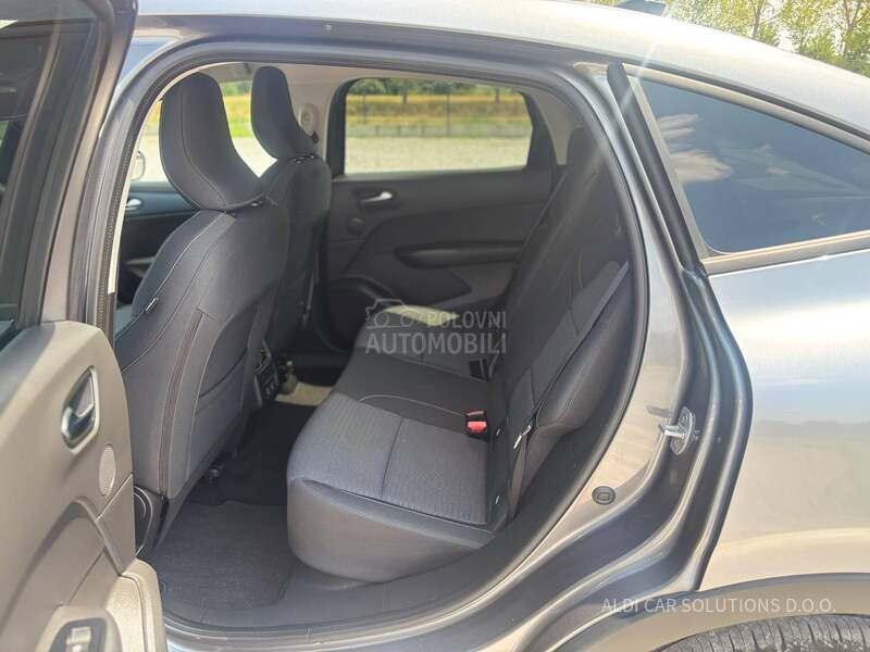 Renault Arkana 1.6 Etech Business