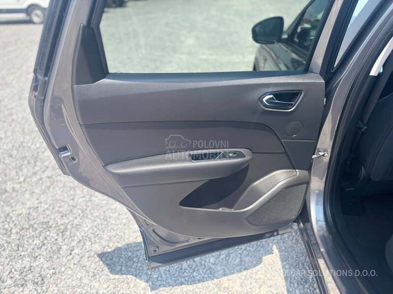 Renault Arkana 1.6 Etech Business