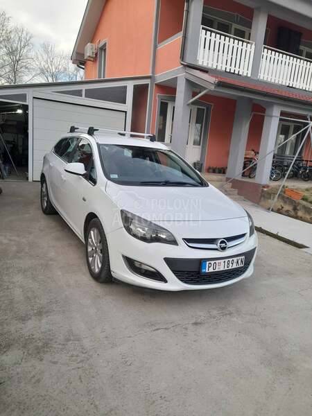 Opel Astra J 2.0 CDTI