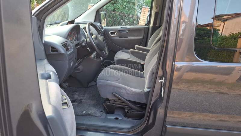 Peugeot Expert 2.0 HDI 8 sedista