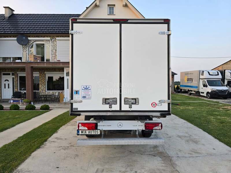 Mercedes Benz Sprinter HLADNJACA 4.20CM MINUSNA