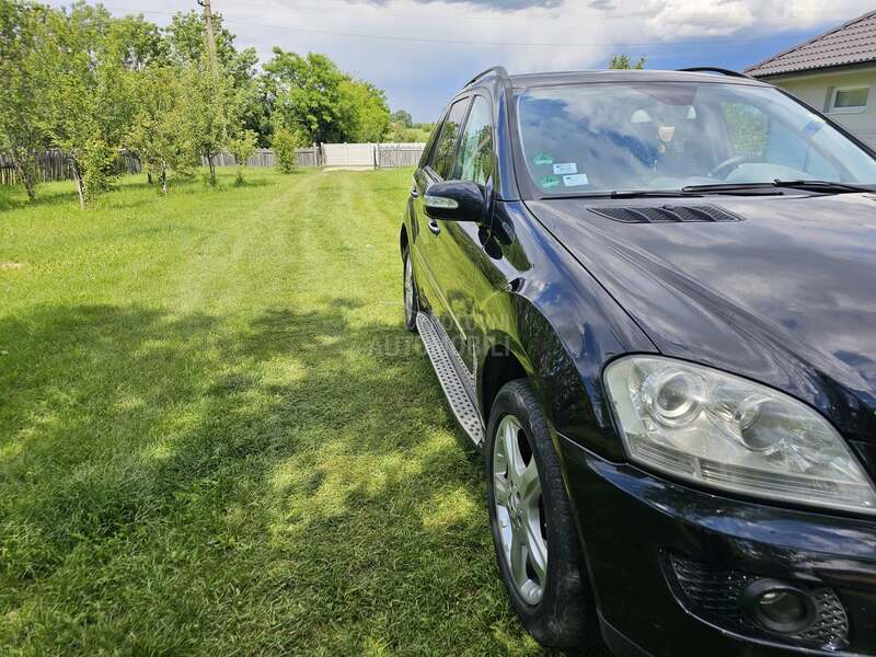 Mercedes Benz ML 320 