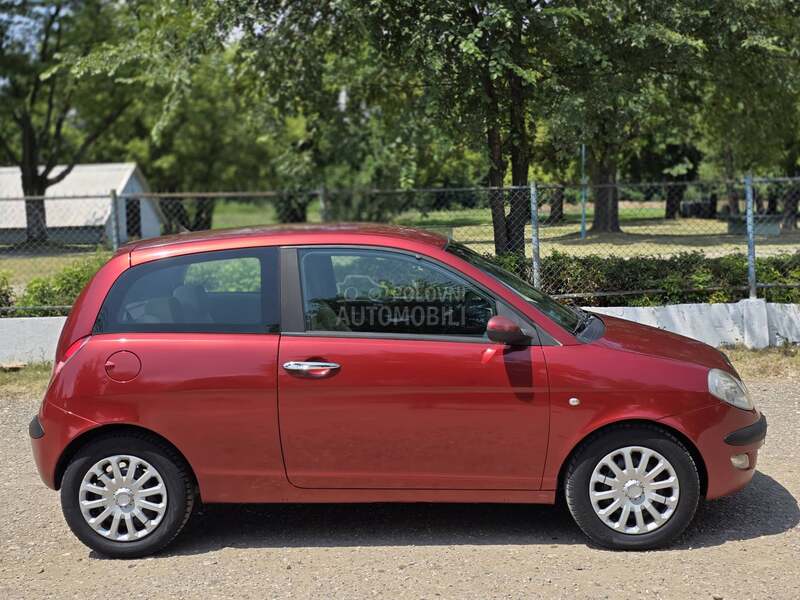 Lancia Ypsilon 