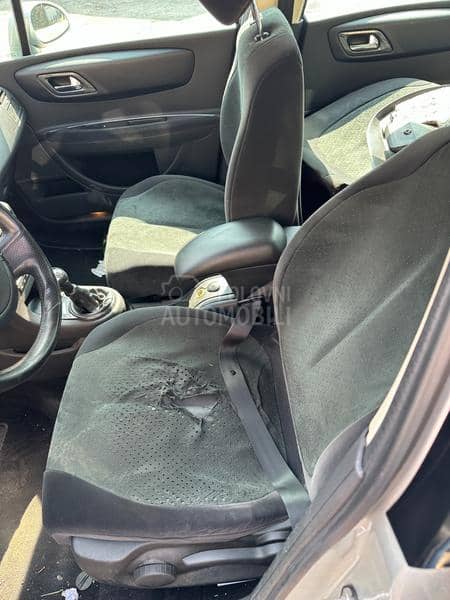 Citroen C4 EZR 2007. god. -  kompletan auto u delovima