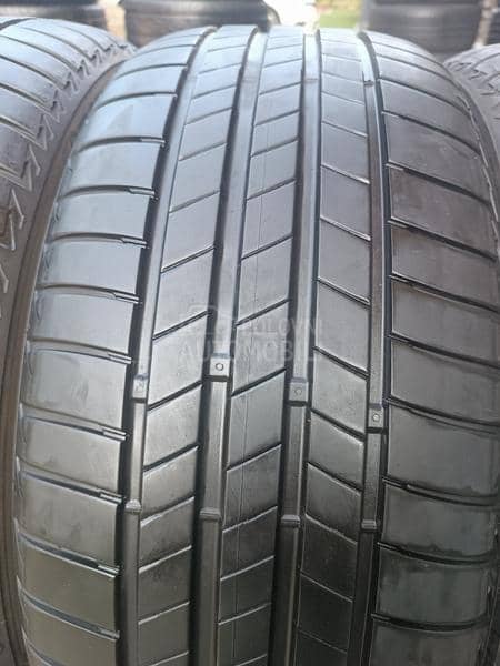 Bridgestone 235/45 R18 Letnja