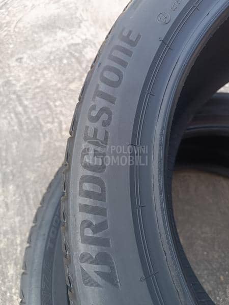 Bridgestone 235/45 R18 Letnja