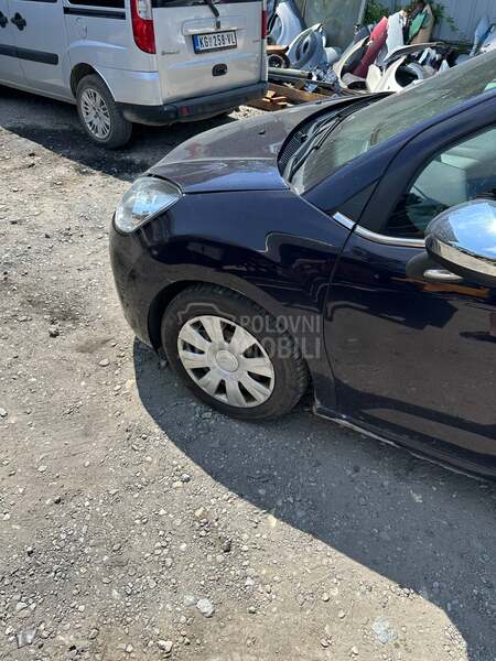 Citroen C3 EKU 2012. god. -  kompletan auto u delovima