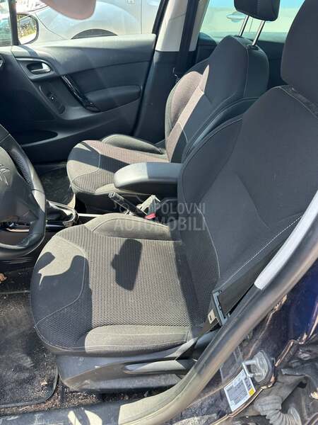 Citroen C3 EKU 2012. god. -  kompletan auto u delovima