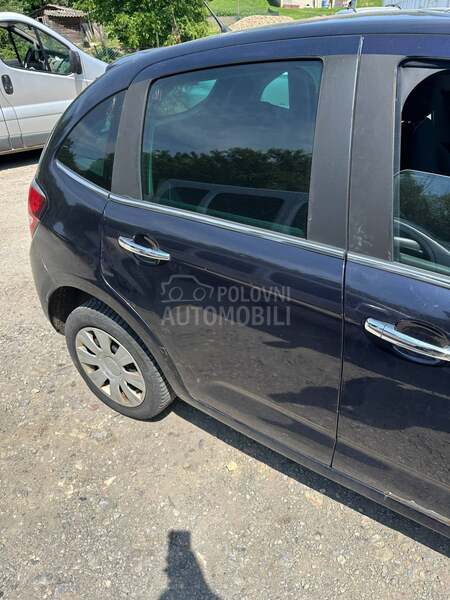 Citroen C3 EKU 2012. god. -  kompletan auto u delovima