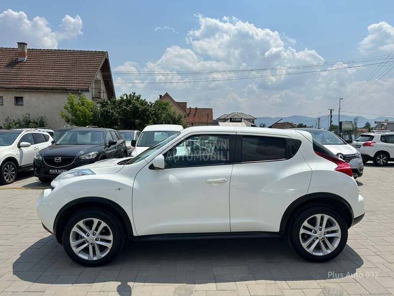 Nissan Juke N O V / N A V I
