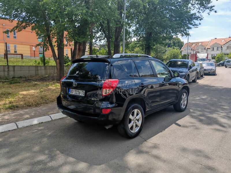 Toyota RAV 4 2.2 d4d