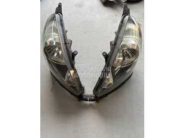 Far levi far desni za Honda Jazz od 2005. do 2008. god.