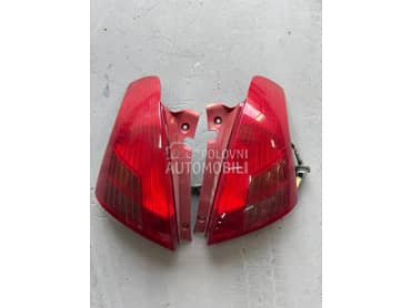 Stop svetlo levo i desno lampa za Suzuki Swift od 2005. do 2008. god.