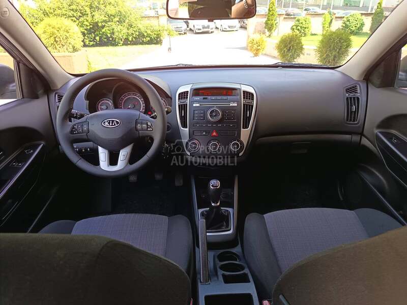 Kia cee`d sw 1.6crdi 6b CH