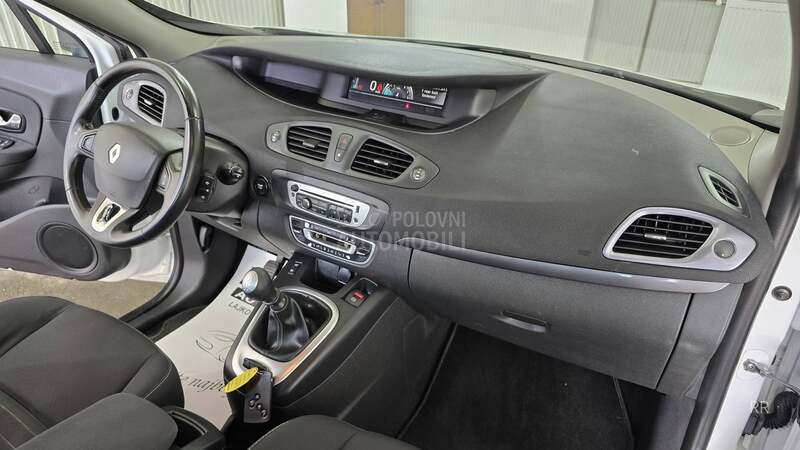 Renault Scenic 1.5 DCI  X-MOD