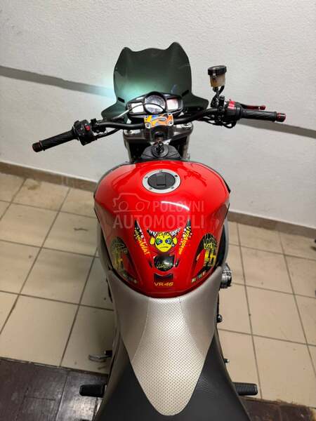 Suzuki GSR 600